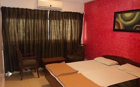Benazeer Hotel