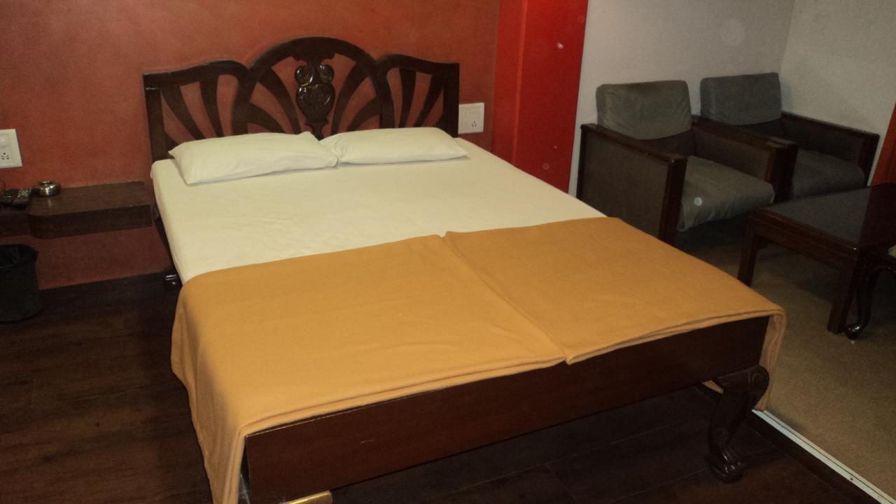 Benazeer Hotel Mumbai Dış mekan fotoğraf